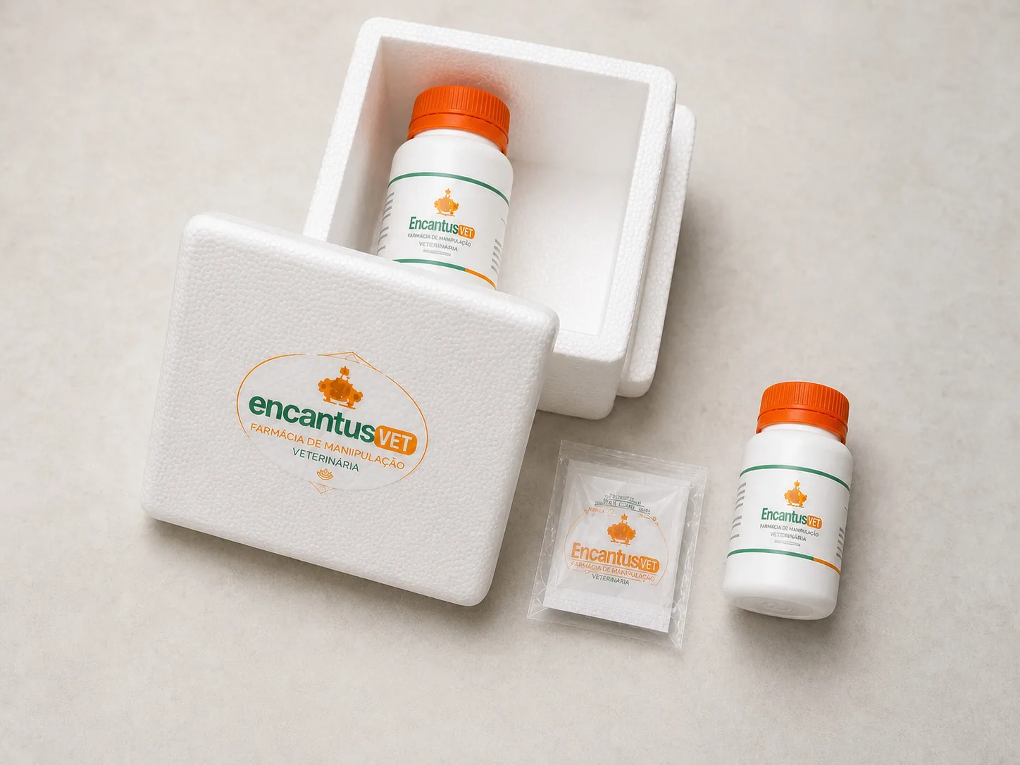 Medicamentos e embalagem de envio da Encantus Vet